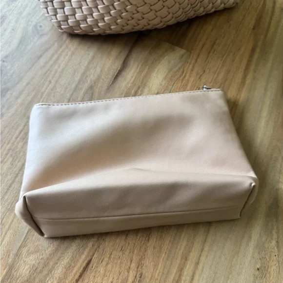 Tan Textured Tote Bag with Matching Pouch - Picture 8 of 9